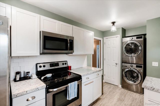 4499 S Linden Road, Flint Charter Township, MI 48507