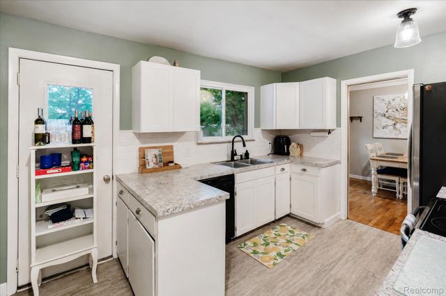 4499 S Linden Road, Flint Charter Township, MI 48507