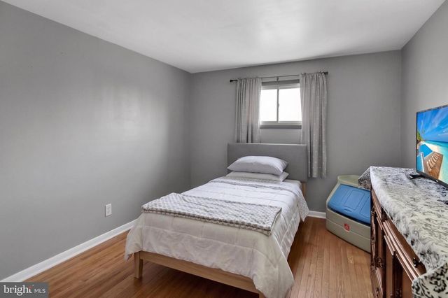 340 HARRY AVE, Robesonia, PA 19551