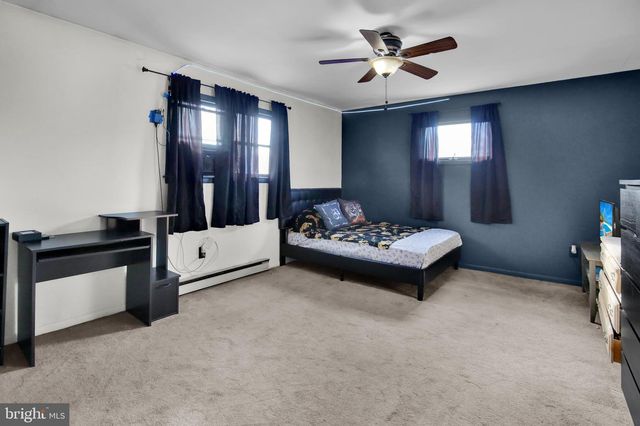 340 HARRY AVE, Robesonia, PA 19551