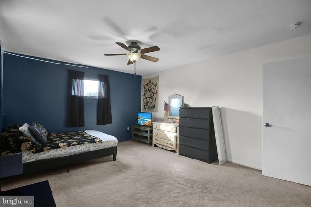 340 HARRY AVE, Robesonia, PA 19551
