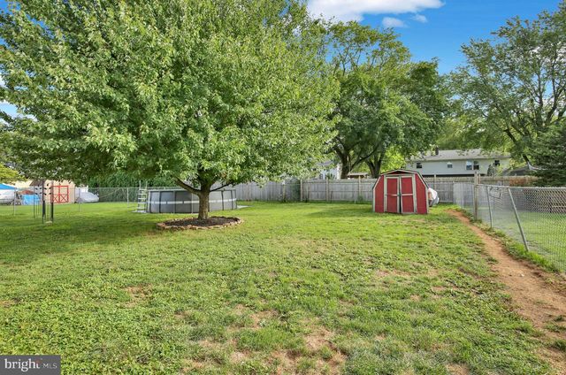 340 HARRY AVE, Robesonia, PA 19551