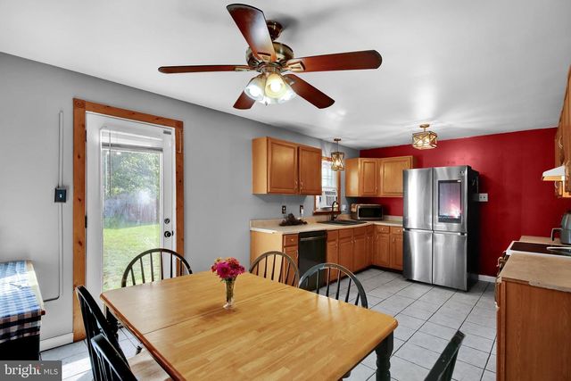 340 HARRY AVE, Robesonia, PA 19551