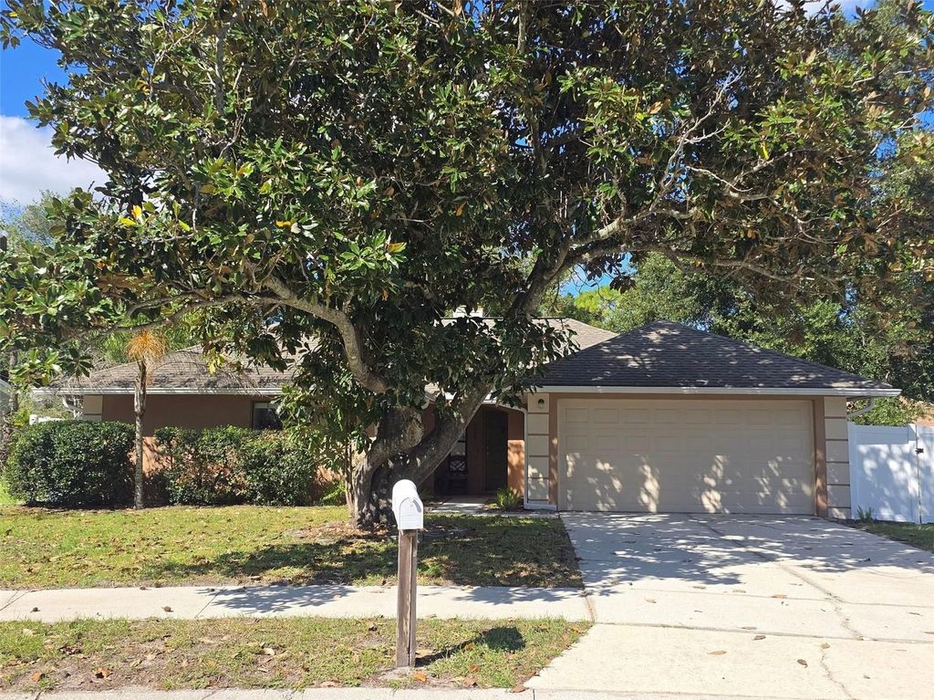 1044 BECKSTROM DRIVE, Oviedo, FL 32765