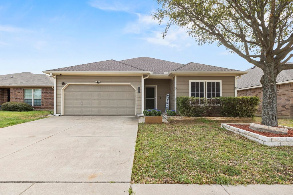 12421 Hunters Mill Trail, Fort Worth, TX 76028