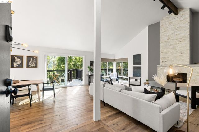 6931 Pinehaven Rd, Oakland, CA 94611