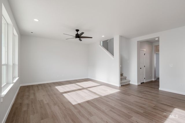 2135 S Border Way, Meridian, ID 83642