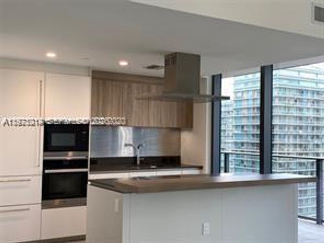 1000 Brickell Plz 3312, Miami, FL 33131