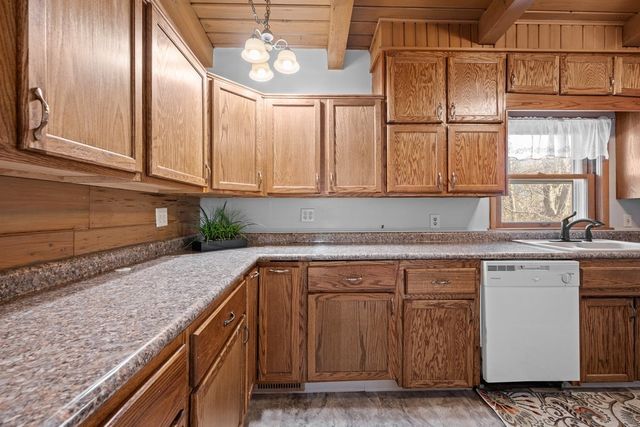 3102 15th Street A, Moline, IL 61265