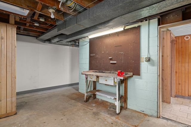 3102 15th Street A, Moline, IL 61265