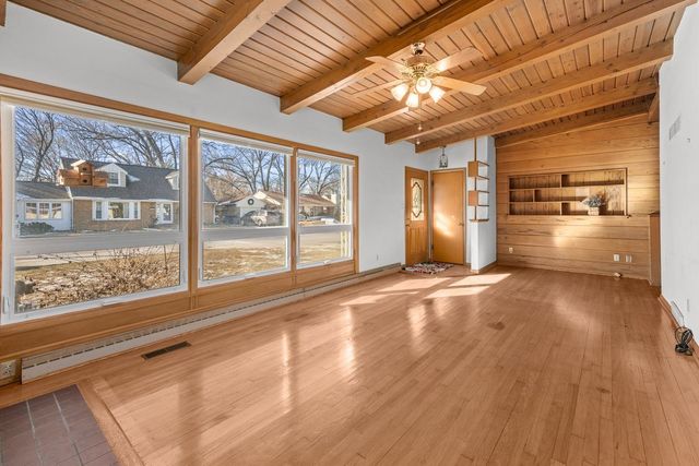 3102 15th Street A, Moline, IL 61265