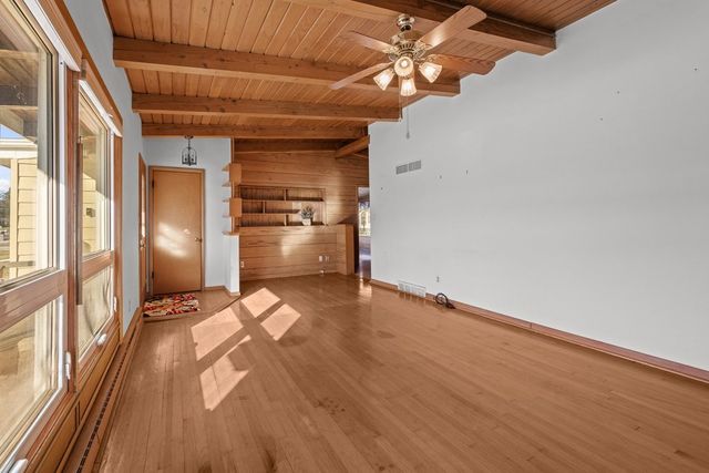 3102 15th Street A, Moline, IL 61265