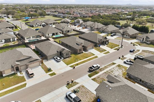 2418 Blessed St, Corpus Christi, TX 78418