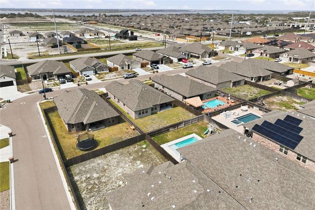 2418 Blessed St, Corpus Christi, TX 78418