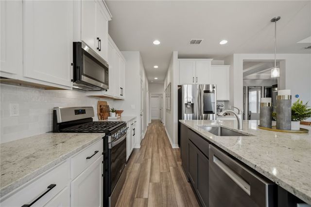 2418 Blessed St, Corpus Christi, TX 78418