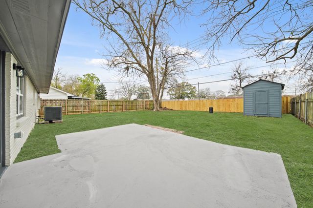 1210 Glenmore Drive, Pasadena, TX 77503