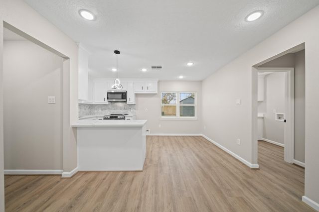 1210 Glenmore Drive, Pasadena, TX 77503