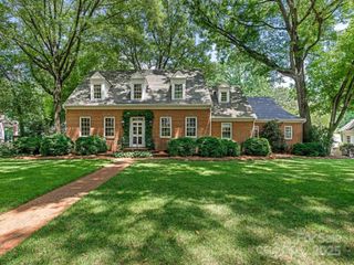 827 Museum Drive, Charlotte, NC 28207