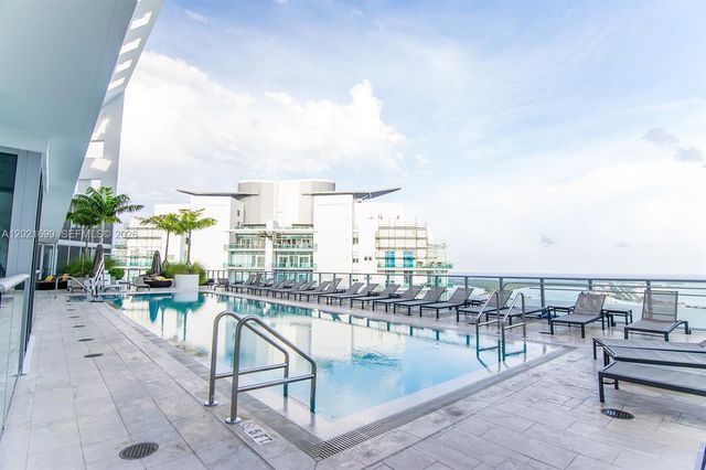 1300 Brickell Bay Dr 2900, Miami, FL 33131