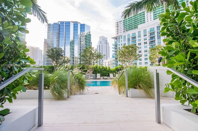 1300 Brickell Bay Dr 2900, Miami, FL 33131