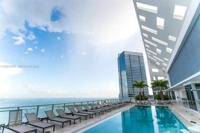 1300 Brickell Bay Dr 2900, Miami, FL 33131