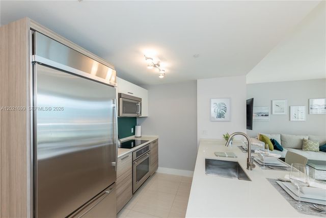 1300 Brickell Bay Dr 2900, Miami, FL 33131