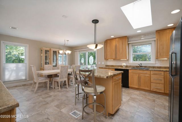 96 Heritage Drive, Howell, NJ 07731