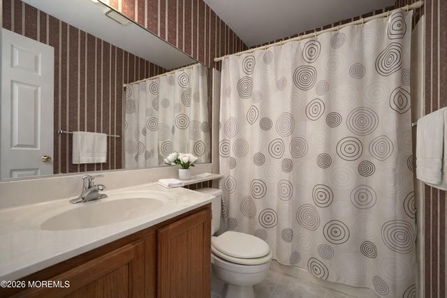 96 Heritage Drive, Howell, NJ 07731