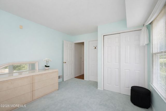96 Heritage Drive, Howell, NJ 07731