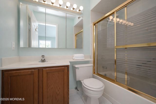 96 Heritage Drive, Howell, NJ 07731