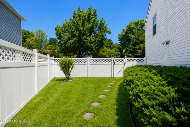 96 Heritage Drive, Howell, NJ 07731