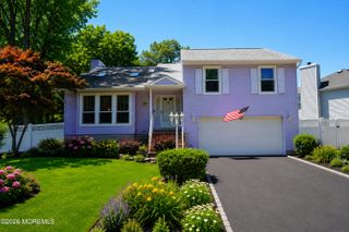 96 Heritage Drive, Howell, NJ 07731