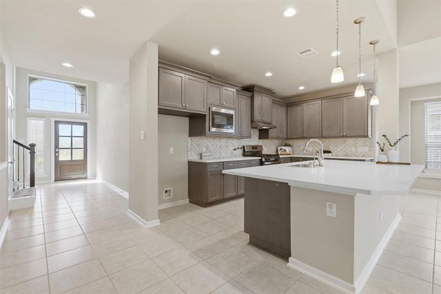 6010 Birchwood Cliff Trail, Katy, TX 77493