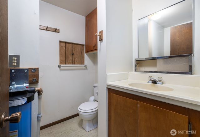 7823 Parker Road, Sedro Woolley, WA 98284
