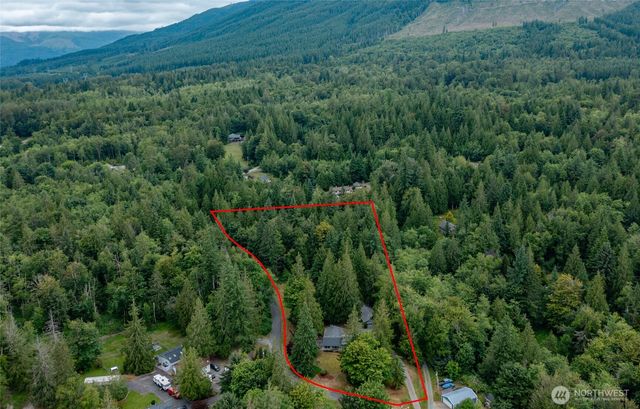 7823 Parker Road, Sedro Woolley, WA 98284