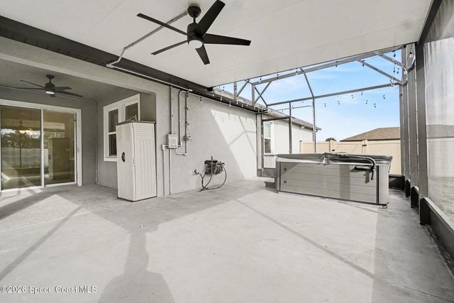 602 Napoli Way, Howey-in-the-hills, FL 34737