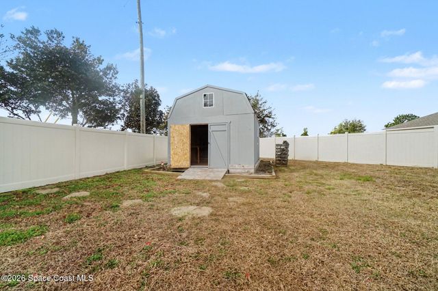 602 Napoli Way, Howey-in-the-hills, FL 34737