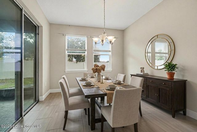 602 Napoli Way, Howey-in-the-hills, FL 34737