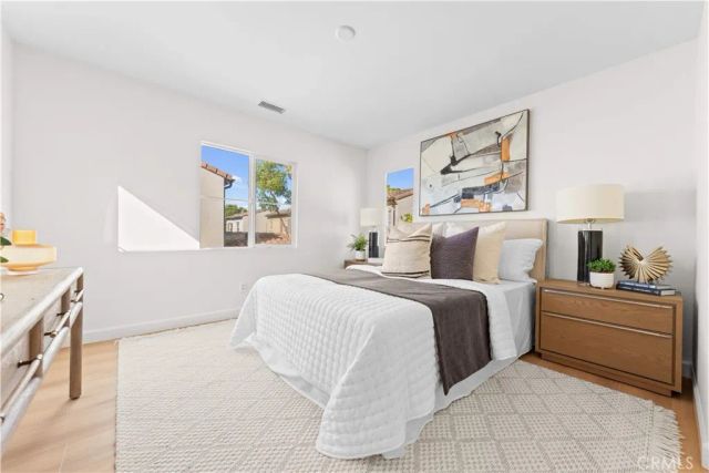 213 Great Lawn, Irvine, CA 92620