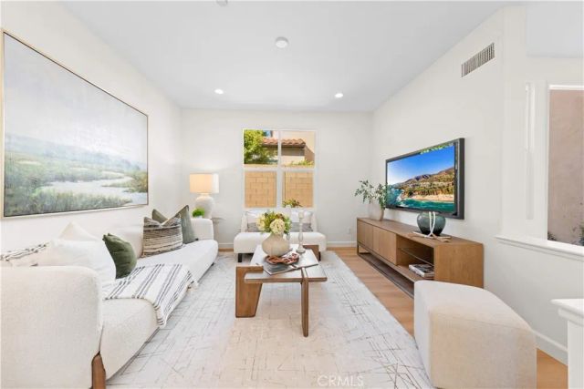 213 Great Lawn, Irvine, CA 92620