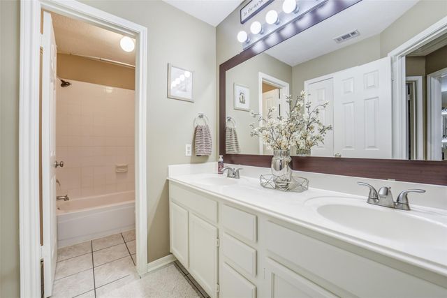 2010 Cannonbury Lane, Richmond, TX 77406