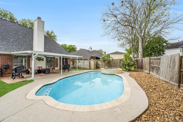 2010 Cannonbury Lane, Richmond, TX 77406