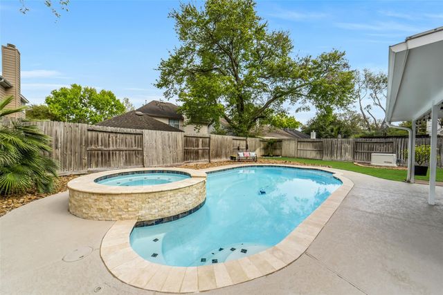 2010 Cannonbury Lane, Richmond, TX 77406