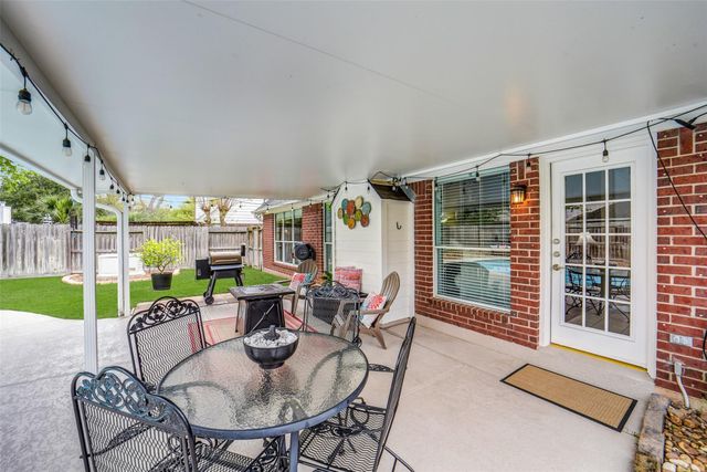 2010 Cannonbury Lane, Richmond, TX 77406