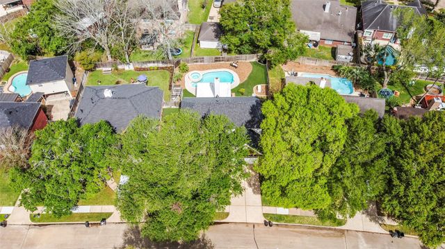 2010 Cannonbury Lane, Richmond, TX 77406