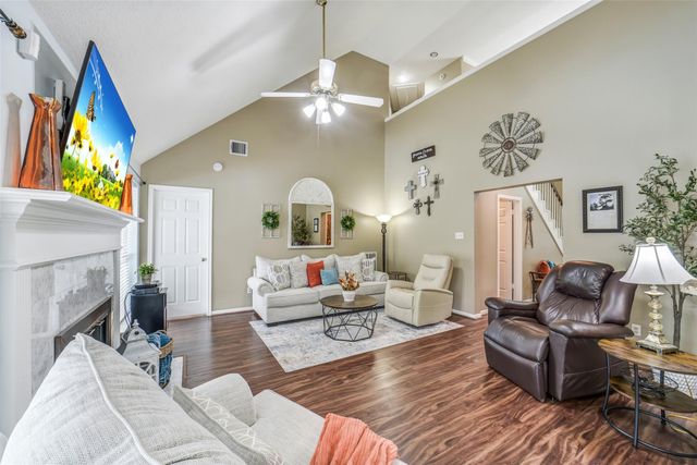 2010 Cannonbury Lane, Richmond, TX 77406