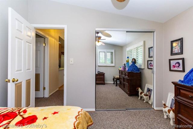 1155 Derby Road 8, Birmingham, MI 48009