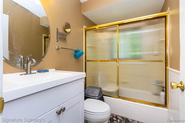 1155 Derby Road 8, Birmingham, MI 48009