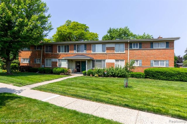 1155 Derby Road 8, Birmingham, MI 48009