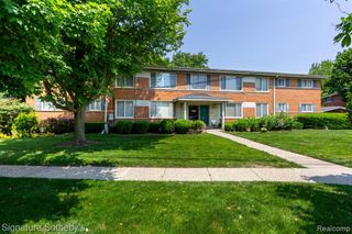1155 Derby Road 8, Birmingham, MI 48009